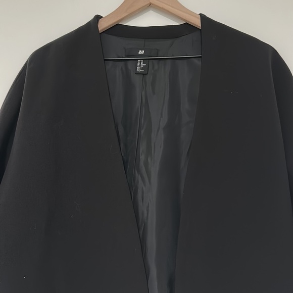 Black coat jacket - Picture 2 of 8